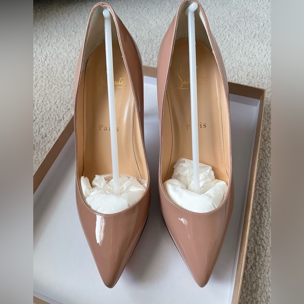 Louboutin Pigalle Plato 100 nude patent leather